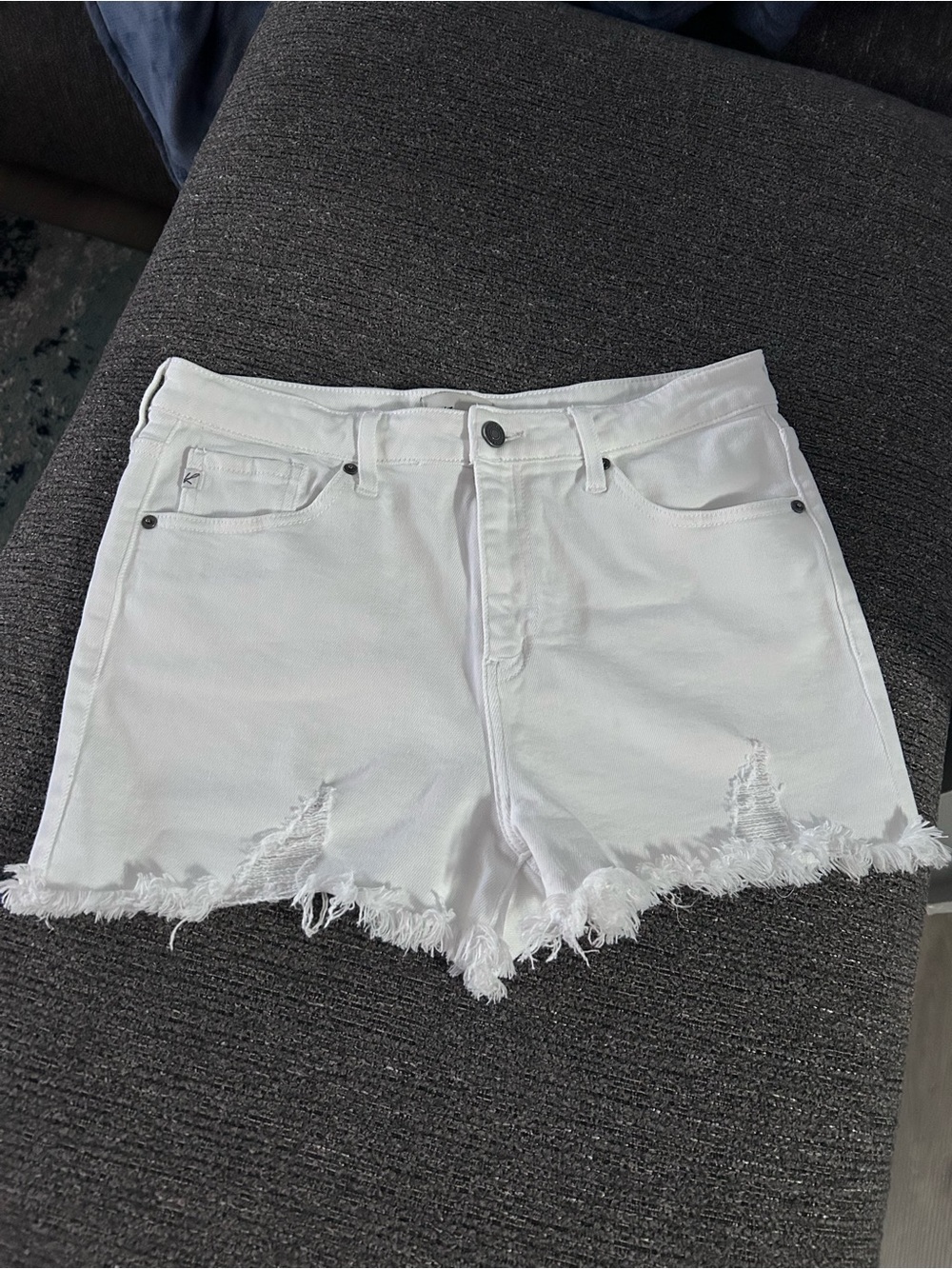 KanCan White Distressed Frayed-Hem Denim Shorts